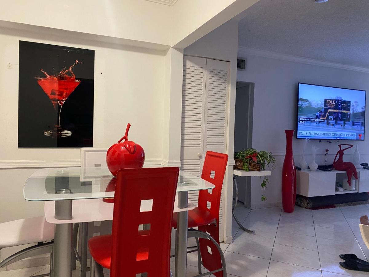 Beautiful House 7 Min From Miami Airport W Free Parkingアパートメント エクステリア 写真