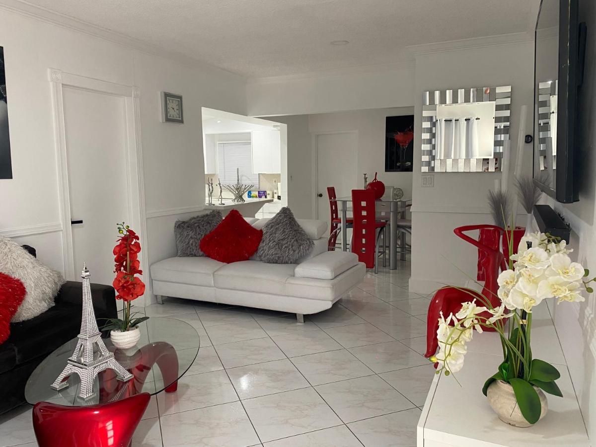 Beautiful House 7 Min From Miami Airport W Free Parkingアパートメント エクステリア 写真