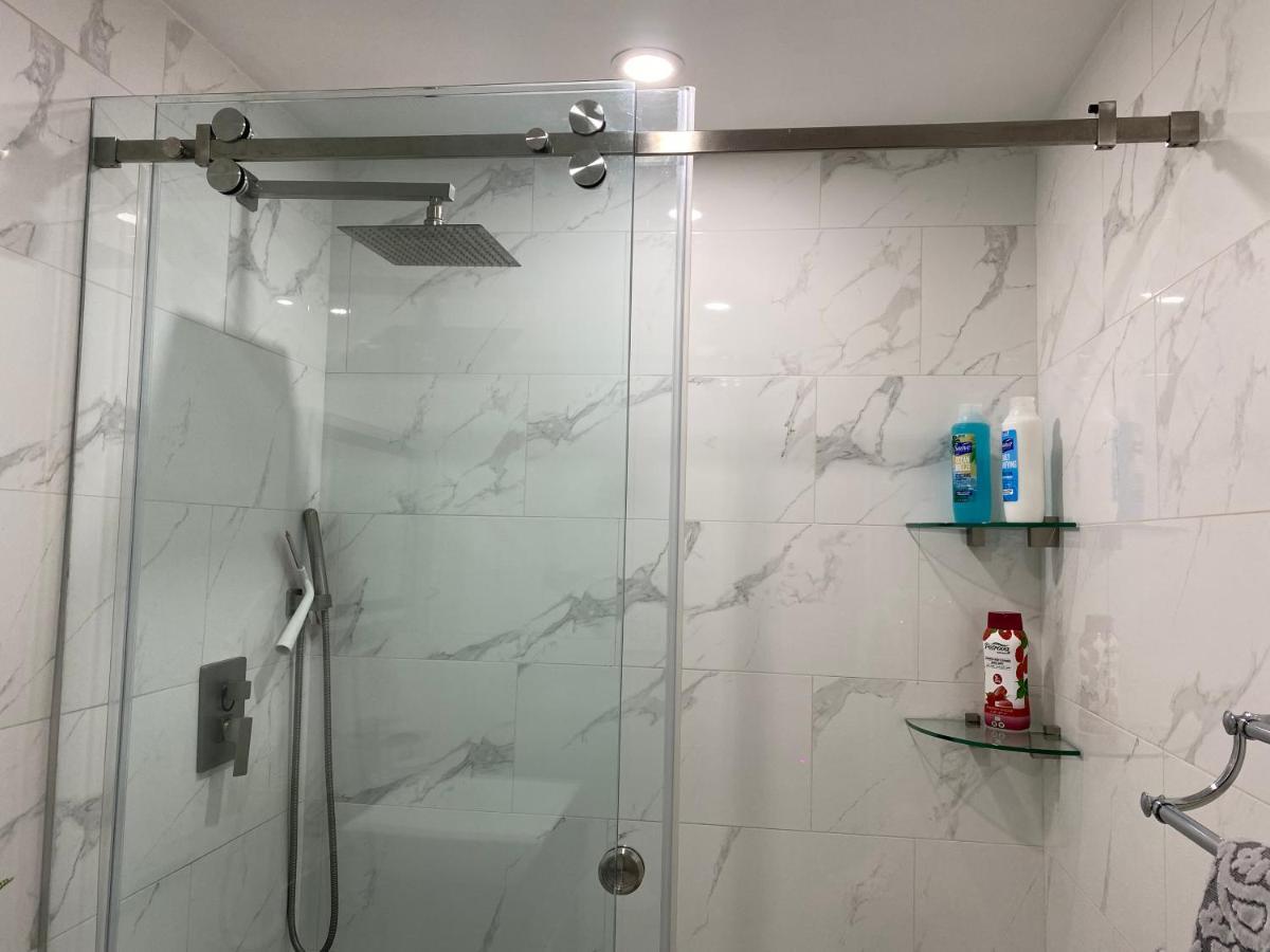 Beautiful House 7 Min From Miami Airport W Free Parkingアパートメント エクステリア 写真