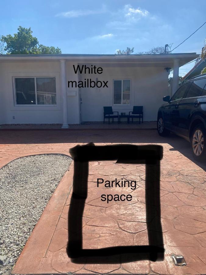 Beautiful House 7 Min From Miami Airport W Free Parkingアパートメント エクステリア 写真