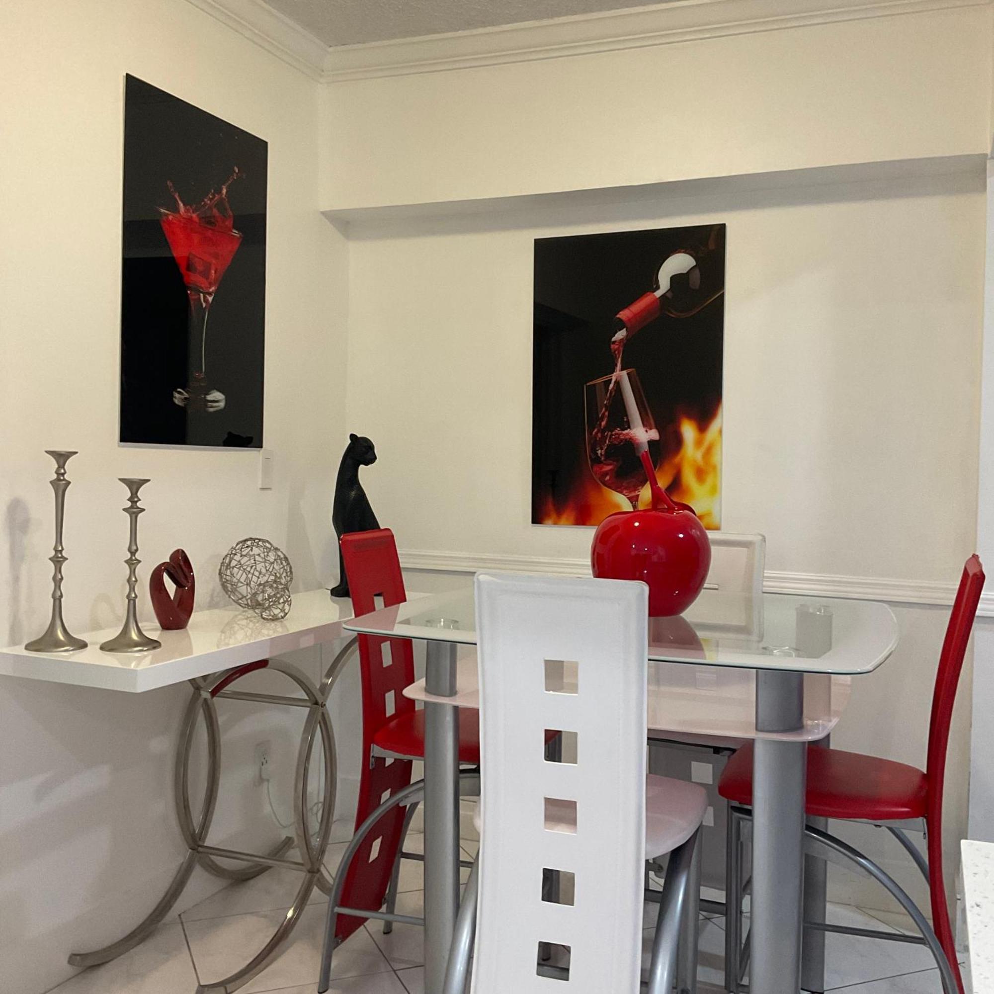 Beautiful House 7 Min From Miami Airport W Free Parkingアパートメント エクステリア 写真